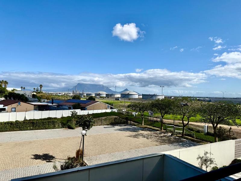 2 Bedroom Property for Sale in De Zicht Estate Western Cape